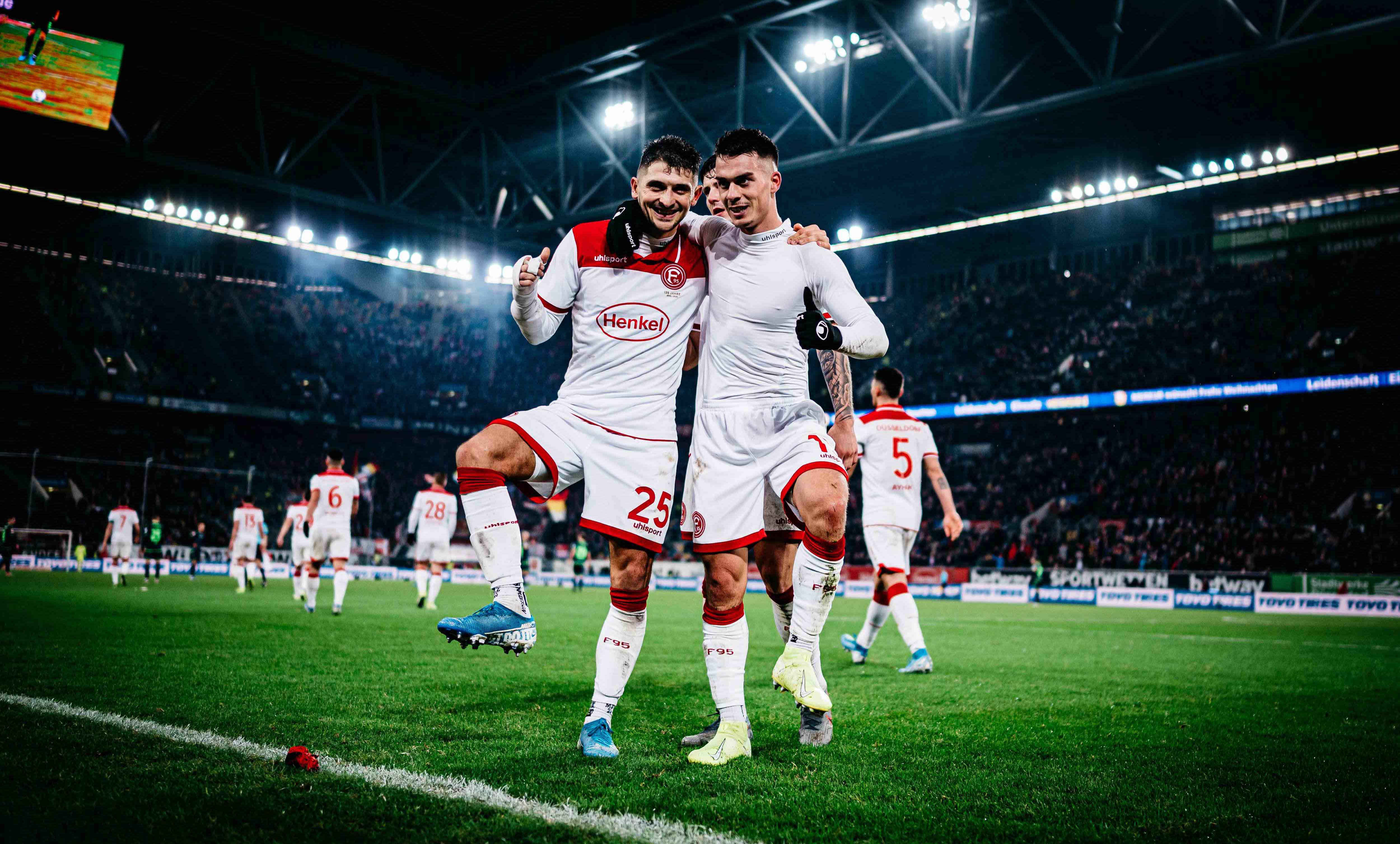 松岗市政抑尘作业